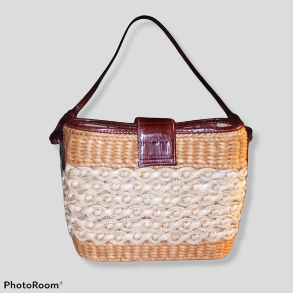 Brighton straw woven shoulder bag - Picture 2 of 10